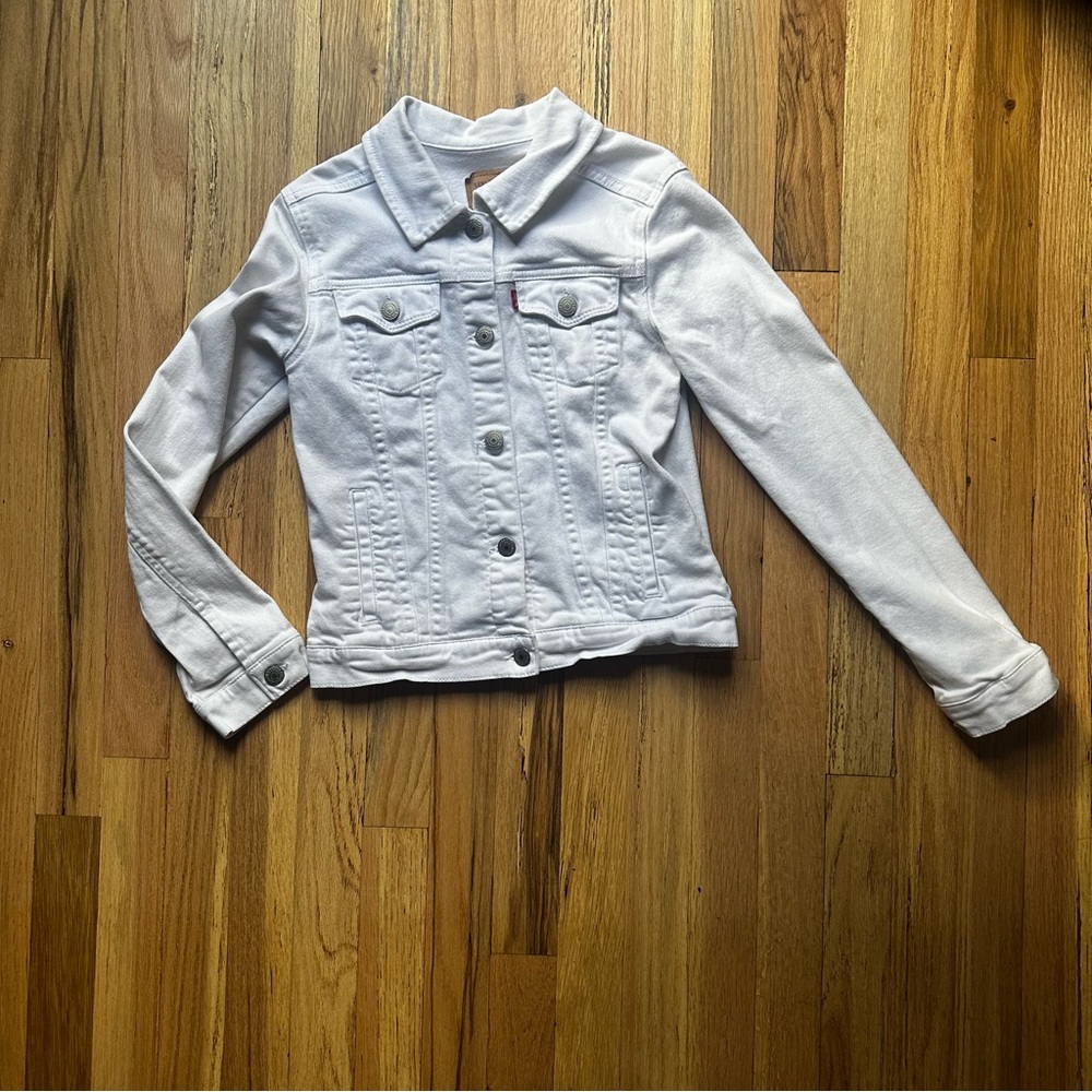 Girl’s Levi’s white jean jacket